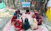 Mother group sessions in the Bhola district. (Photo: FrameIn Productions/Concern Worldwide)