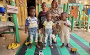 Zuhal Abass Abdulmuntalib  with four of her children