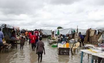 Flooded marketplace in South Sudan