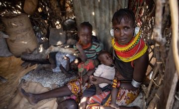 Northern Kenyan woman and her four children