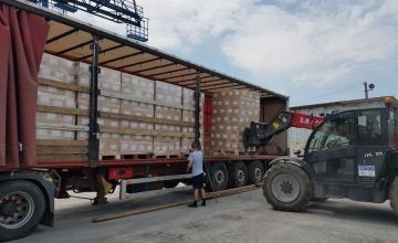 Food and hygiene items being loaded in Poltava, Ukraine, for distribution to those left homeless by the recent dam collapse.
