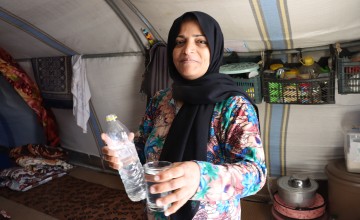 Nasr* (53) comes from the Gogjalil district near Mosul. They fled their home and moved to another house but that was bombed. They now live in an IDP camp in Iraq. “I cannot leave this camp as I have no money and there are no jobs. We need fuel and blankets. It is so cold, sometimes I just sit down and cry because I feel so helpless and cold. My hands are frozen and I have to cook and wash with cold water. We put water on a fire but we need fuel or money to manage.” (Photo: Kareem Botane/Concern Worldwide)