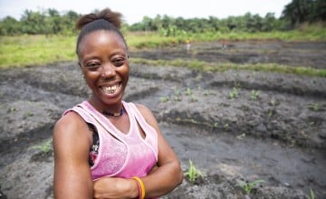 Assanatu Konteh at her farm plot