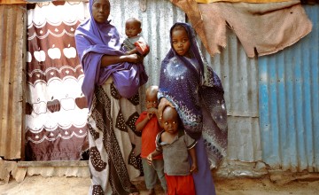 Amburo* (28) is a mother of four children from Baidoa, now living in a displacement camp in Daynile District, Mogadishu. Amburo and her family fled their farm near Baidoa due to severe drought and took on the perilous journey to Daynile District. (Photo: Adnan Mohamed/Concern Worldwide)