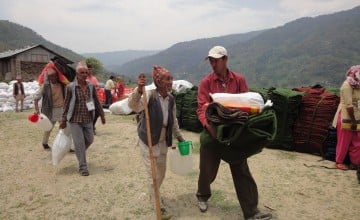 At a distribution of emergfency relief supplies in Bhirkot village, Dolakha district. Photo: Reka Sztopa/Concern Worldwide