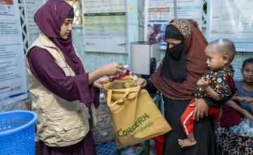Kulsum, a Rohingya mother, visits a Concern nutrition centre