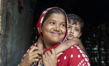 Ruksana Begum and her daughter