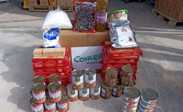 A food basket delivered by Concern to families affected by the February 2023 earthquake in Syria. Products included tinned meats, beans and lentils, cooking oil, flour, tea, and biscuits. Photo: Concern Worldwide