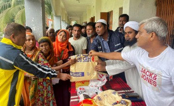 A Concern-led distribution of dry food for people affected by 2024's Cyclone Remal in Bangladesh. Photo: Concern Worldwide
