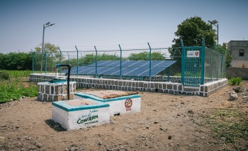 Solar-powered water system constructed by Concern’s local partner, Generation without Qat (GWQ), in Ta’iz Governorate. Photo: Concern Worldwide.