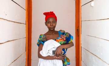 Jeanette* (26) fled her home village while pregnant. She gave birth to her first child, Rosine*, three weeks ago. Both mother and daughter have received healthcare thanks to local organisation Première Urgence Internationale and the EAST Consortium, led by Concern Worldwide.