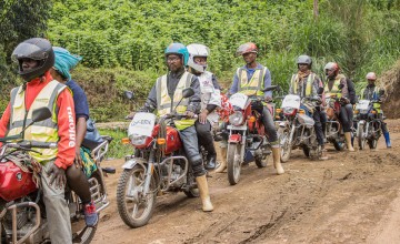 A motor convoy carries a monitoring team from the EAST Consortium to a clinic in North Kivu DRC. The mountainous terrain is hard to navigate, and accessing some of these clinics is even more difficult due to ongoing conflict and security risks. Photo: Concern Worldwide