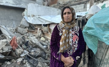 Manila* and her family were displaced to Rafah then to Al-Nuseirat. They are suffering from hunger and thirst. They have no tents, food or water. "Life is harsh and full of suffering". Photo: Khalil Adwan