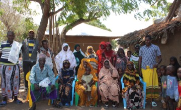 Members of Handaraku Community, Tana River. Photo: Charlotte Woellwarth/Concern Worldwide.