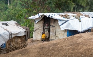 Rough shelters on a hillside in North Kivu. Photo: Kieran McConville / Concern Worldwide