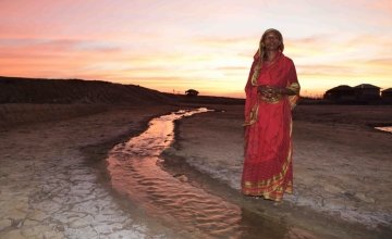 Rashida, tiger widow. Salinity along the coast has increased greatly from rising sea levels due to climate change. Photo: Mahmud / Map Photo Agency.