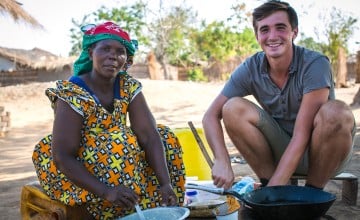 TV cook and writer Donal Skehan with Concern benficiary Fishani Nyirenda, Malengachanzi District, Malawi. Photo: Concern Worldwide.