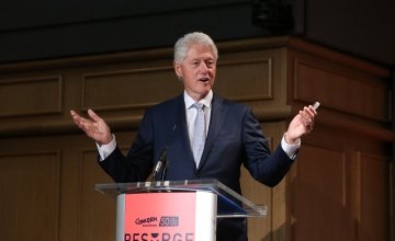Bill Clinton addresses attendees at Concern's Resurge 2018 conference. Photo: Photocall Ireland/Concern Worldwide