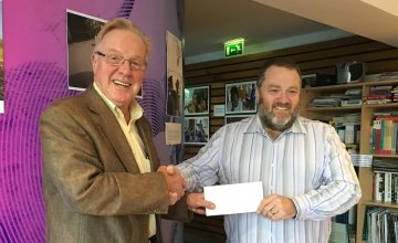 Tony Kelly from Tuam, Co. Galway with Concern’s Richard Dixon. Tony received the Concern Summer Raffle jackpot prize of €4,000 in September 2016. Photo: Concern Worldwide.