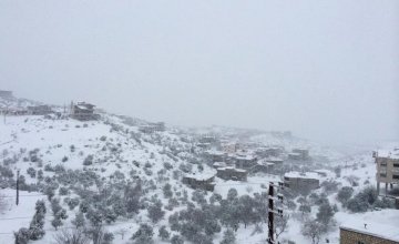 [Alt: Heavy snow storm covers Northern Lebanon. Photo taken by Hussein Aladraa.]