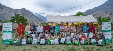 Farmer Field School female participants. Gilgit, Pakistan. Photo: Concern Worldwide.