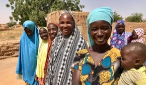 Concern-supported community health workers from the village of Kossoma who have given help and advice to mum Hassana Salouhou. Photographer: Darren Vaughan / Concern Worldwide.