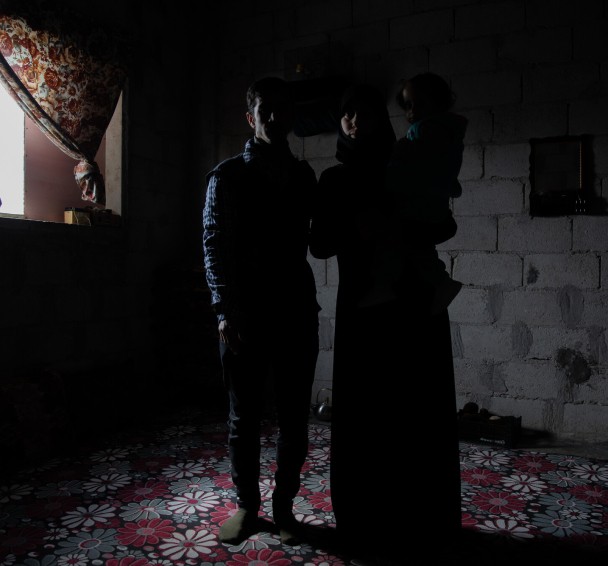 Oussama* (36) lives in an apartment with his wife and their three children in Northern Syria