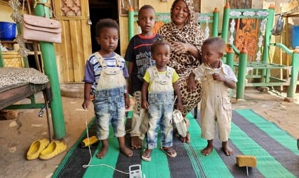 Zuhal Abass Abdulmuntalib and her children