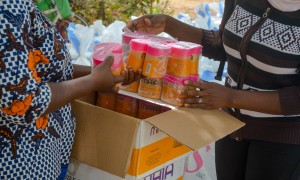 Distribution of kits of mosquito repellent ointment