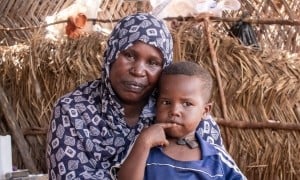 Amani Suleiman Adam (35) and her son Badradan Alrashib Idris (3)