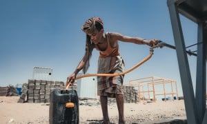 Concern repaired the water network and restored access to safe water for the internally displaced people affected by the sandstorm in Tuban district. Photo: Ammar Khalaf/Concern Worldwide