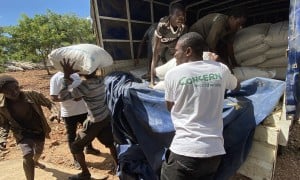 Concern teams at Mpagira warehouse and food distribution centre, Malawi. Photo: Jane Allen/Concern Worldwide