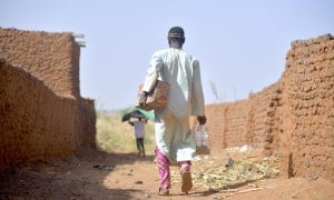 Concern, funded by Irish Aid ACS (Acute Crisis Stream) supports the flood-affected households in Tahoua region to help recover from the impacts of the floods and strengthen their resilience through the distribution of cash, essential kits and fortified flour. Photo: Concern Worldwide