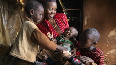 Nasibo Asuran and her children in Marsabit, Kenya. Photo: Peter Caton / Concern Worldwide.