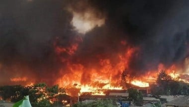 Fire in the Kutupalong Balukhali Extension refugee camp hosting Rohingya refugees in Cox's Bazar, Bangladesh in March 2021. Photo: Concern Worldwide.