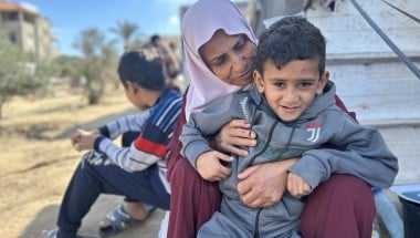 Fatima with her children