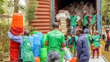 Concern staff distributing household and hygiene kits in DRC