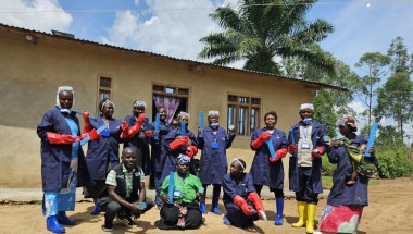 Learning new skills to improve programme participant livelihood opportunities, Masiani district, Beni. Photo: Concern Worldwide.