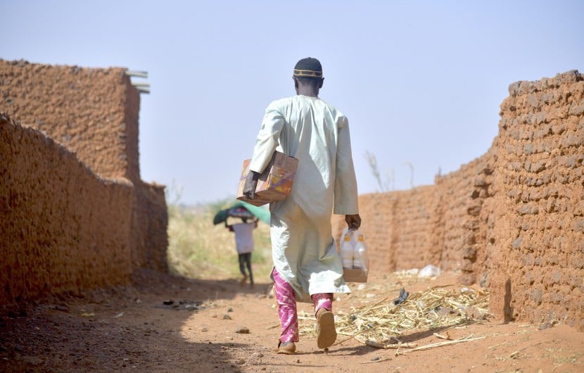 Concern, funded by Irish Aid ACS (Acute Crisis Stream) supports the flood-affected households in Tahoua region to help recover from the impacts of the floods and strengthen their resilience through the distribution of cash, essential kits and fortified flour. Photo: Concern Worldwide