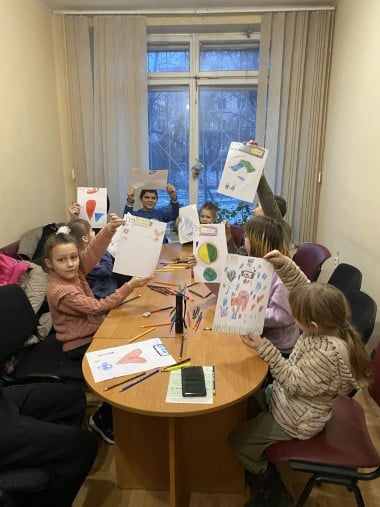 Children attending PSS play therapy session in Kharkiv