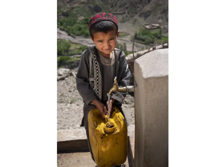 Boosah*, from Namakab, Afghanistan can now collect water in the safety of her village – saving her hours of walking to and from the river. Photo: Kieran McConville / Concern Worldwide Boosah*, from Namakab, Afghanistan can now collect water in the safety of her village – saving her hours of walking to and from the river. Photo: Kieran McConville / Concern Worldwide