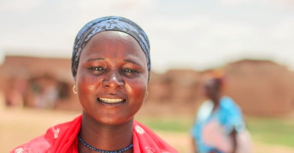 Hadiza Adam (28) is a member of the 'Mama Lumiere' mothers group in Niger. Photo: Jennifer Nolan / Concern Worldwide.