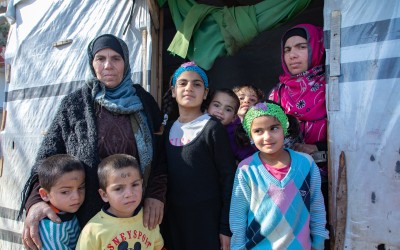 Ayda with her daughter and grandchildren