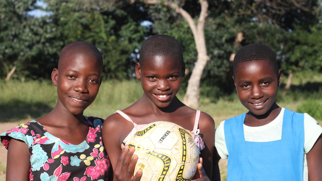 Beauty Mbewe, Diolinda Fernando, and Esther Banda are part of Concern Worldwide’s Skillz Girls programme. Photo: Jennifer Nolan/ Concern Worldwide.