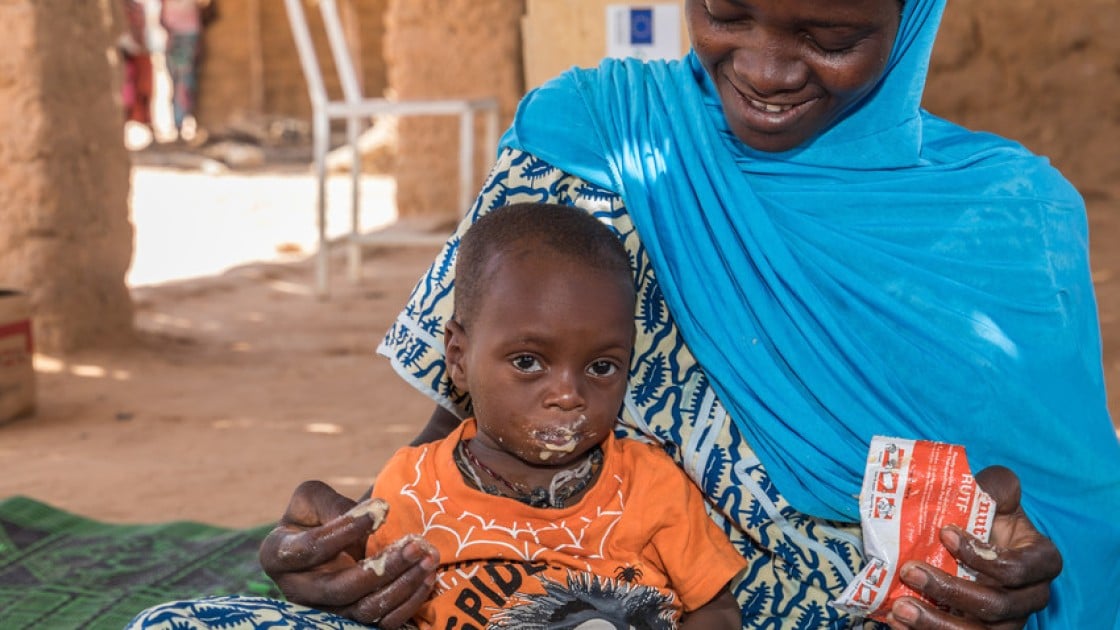 Rouaya Zahirou with her son Salouhou (1) at a Concern supported health centre
