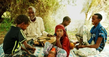 Hussein Abdulahi Hussein (60) a farmer and a father of 12 children, in Alloley Kebele, Dollo Bay District in the Somali Region of Ethiopia. Hussein leads a group of 45 farmers who are part of an agriculture group supported by the Hannano Programme. With this support, they received improved variety of seeds, a generator, fuel, water pumps, and training. Photo: Adnan Ahmed/Concern Worldwide