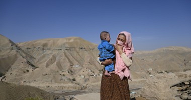 Khadija* is married and is a young mother to seven-month-old baby girl Zoya* in Noor Aba village. She brought Zoya to a Concern-supported Family Health House in the area where she was treated for malnutrition. Photo: Nava Jamshidi/Concern Worldwide