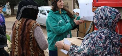 Concern staff member Amani Sahmarani distributes emergency supplies in Lebanon. Photo: Concern Worldwide.
