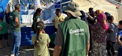 Concern staff distributing aid in Turkey