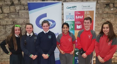St Xaviers SNS (right) debates winners and St Kevin’s Girls School (left) are the runners up in the Dublin Concern Primary Debates Final Photo: Claire Marshall/ Concern Worldwide.